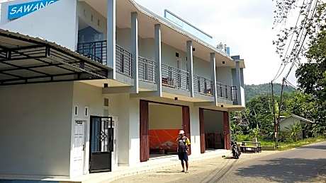 Hotel O Sawang Sana Motel Syariah Near SMAN 1 Sangkapura