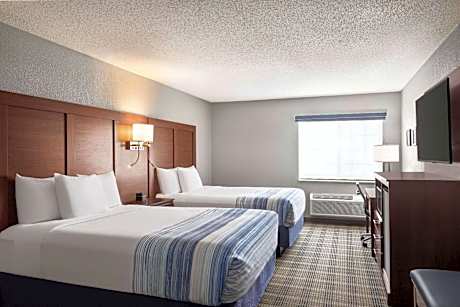 Queen Room with Two Queen Beds - Non-Smoking