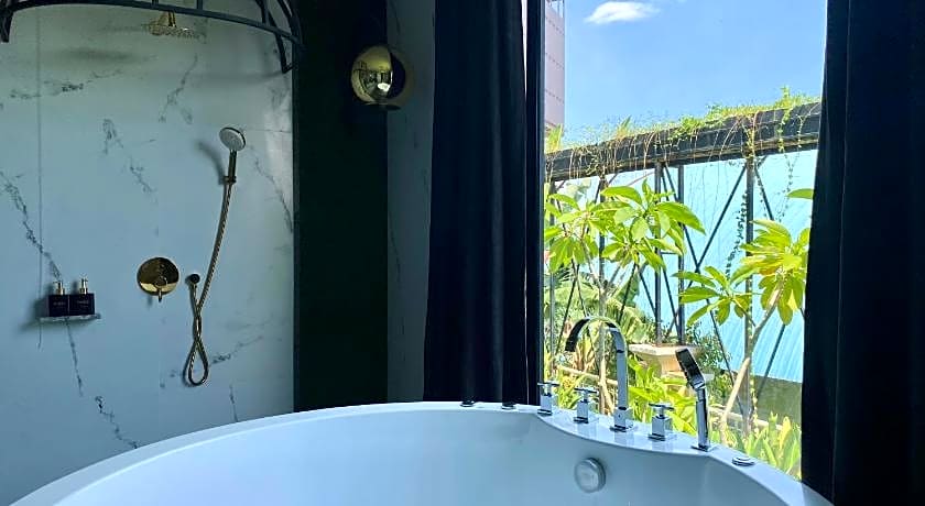 Grand Eska Hotel & Suites Batam 