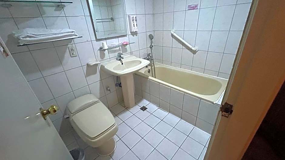 Sin Fu Business Hotel