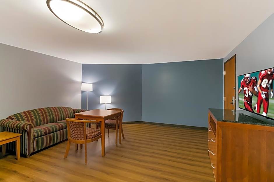 HomeTowne Studios Denver, PA