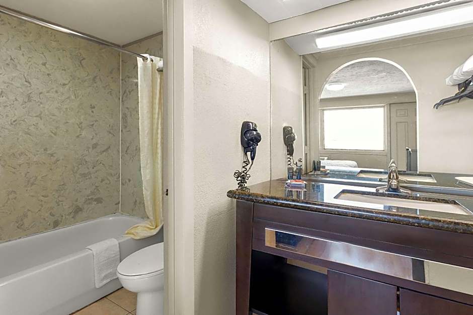 Econo Lodge Galveston Seawall