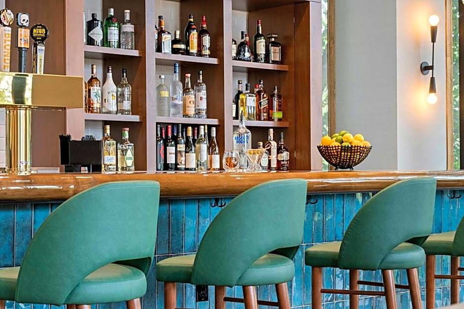 Merriweather Lakehouse Hotel, Autograph Collection