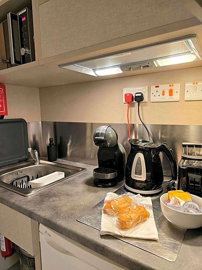 D Townhouse Boutique Suites