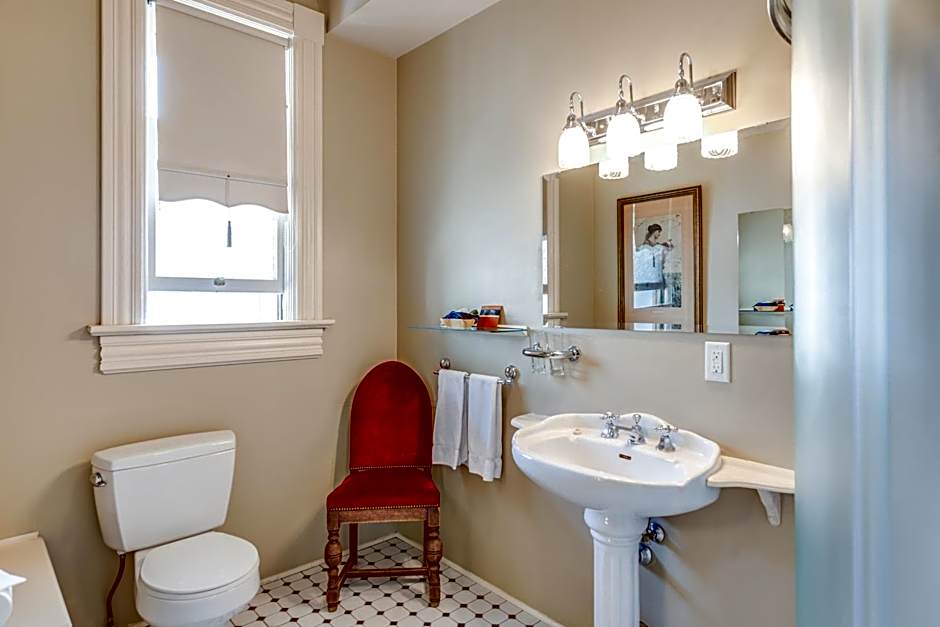 O Canada House Bed & Breakfast