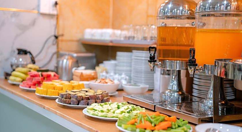 Duc Minh Saigon Airport Hotel