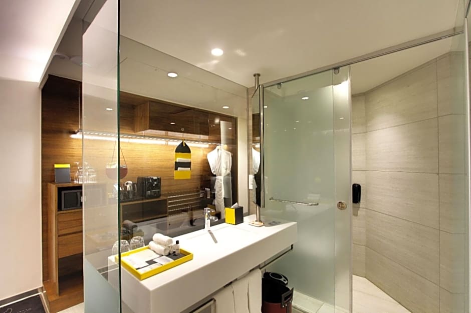 Radisson Bengaluru City Center