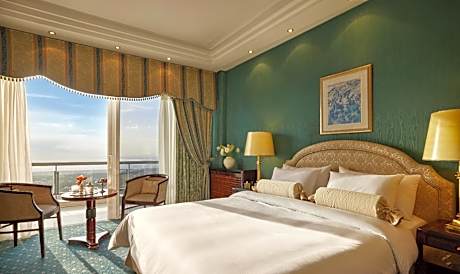 Executive Suite with Sea View