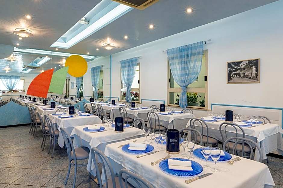 Hotel Caprice B&B - in centro a Riccione