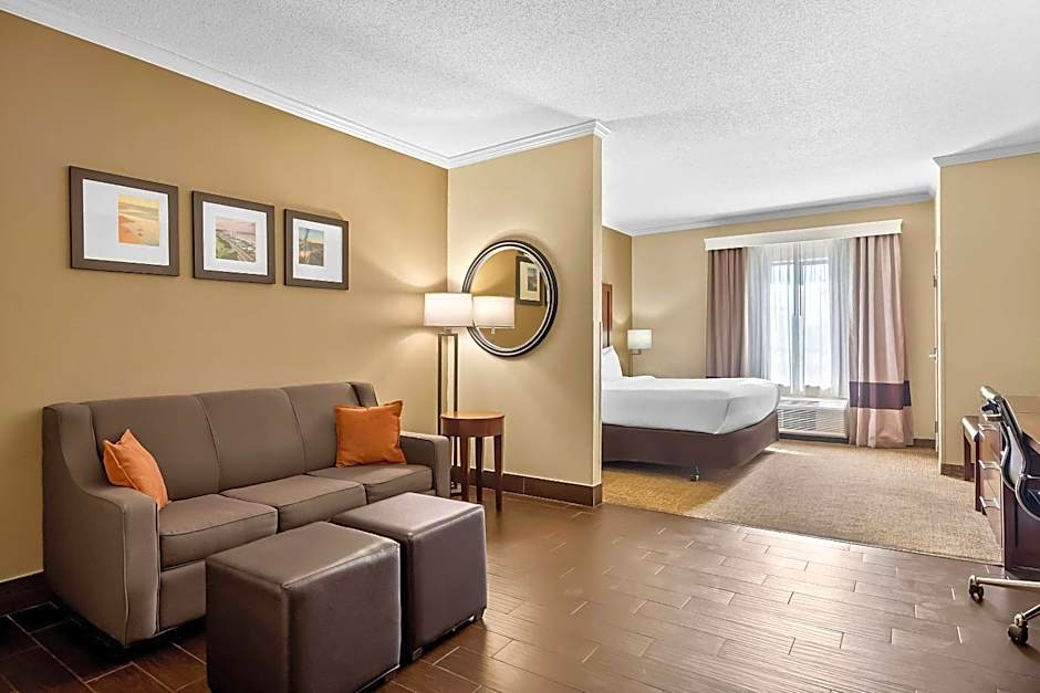 Comfort Suites Panama City near Tyndall AFB