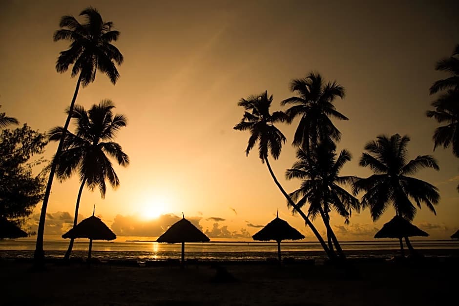 Antonio Beach Tree House Hotel & Spa