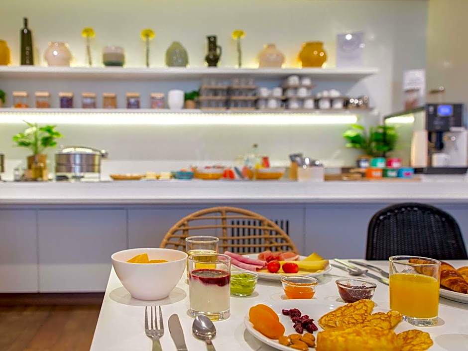 Novotel Suites Perpignan Centre Hotel
