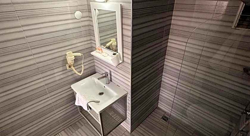 Hotel Grand Heykel
