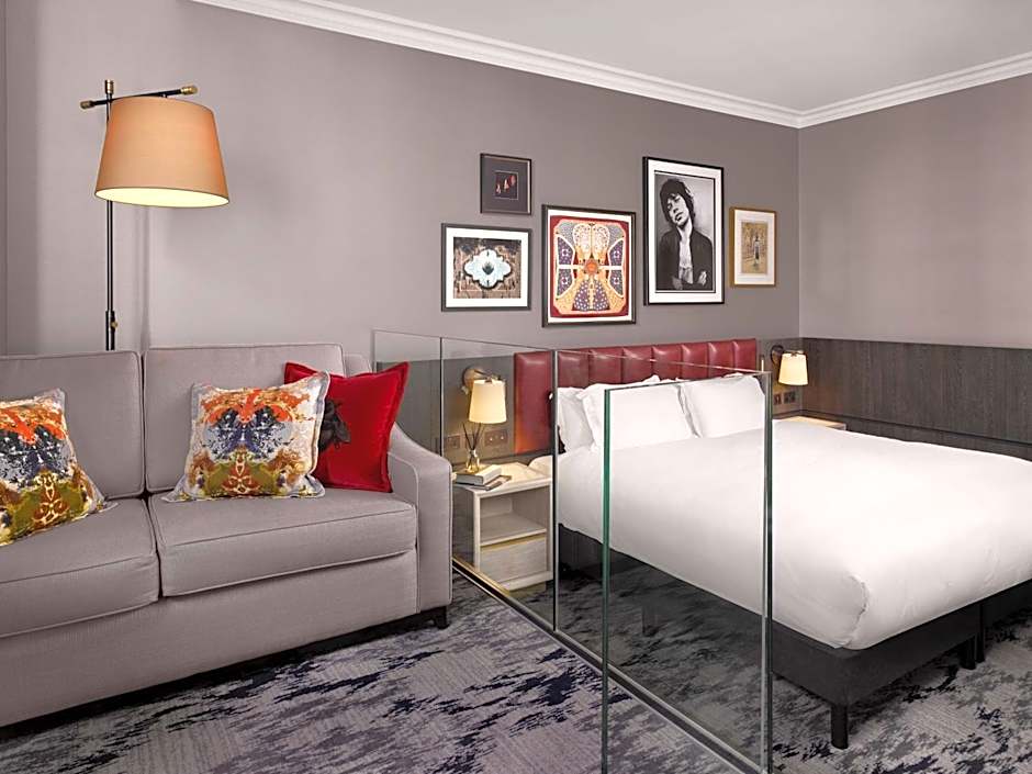 The Trafalgar St. James London, Curio Collection by Hilton