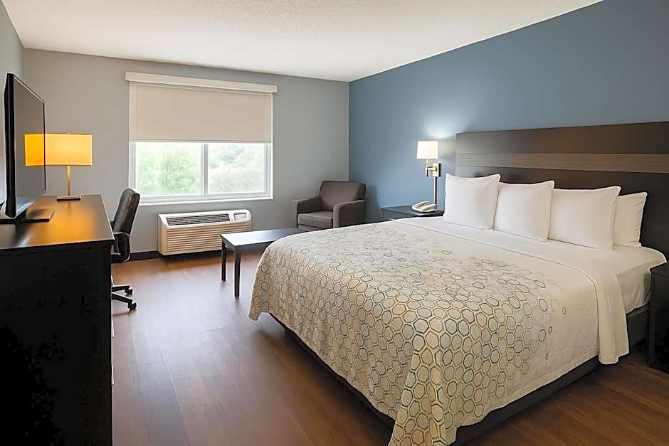 Hometown Inn by Red Roof East Syracuse