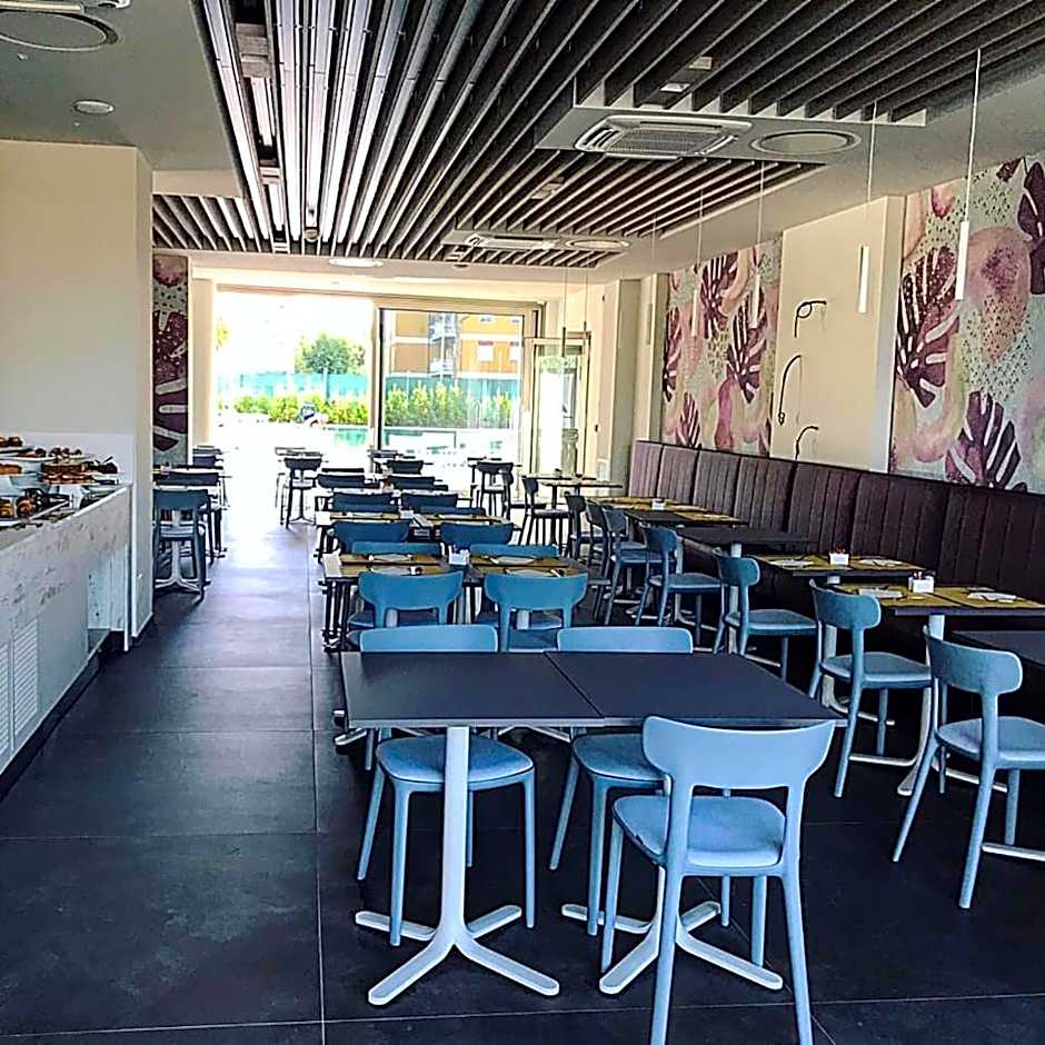 YOUMAMI Suite Hotel Wellness&Spa