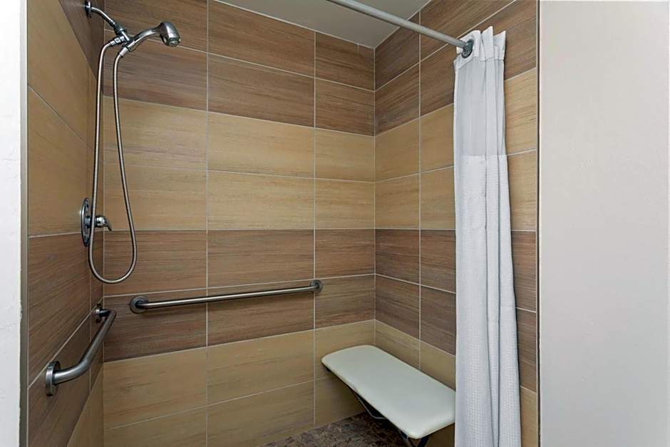 Hawthorn Extended Stay by Wyndham Naples