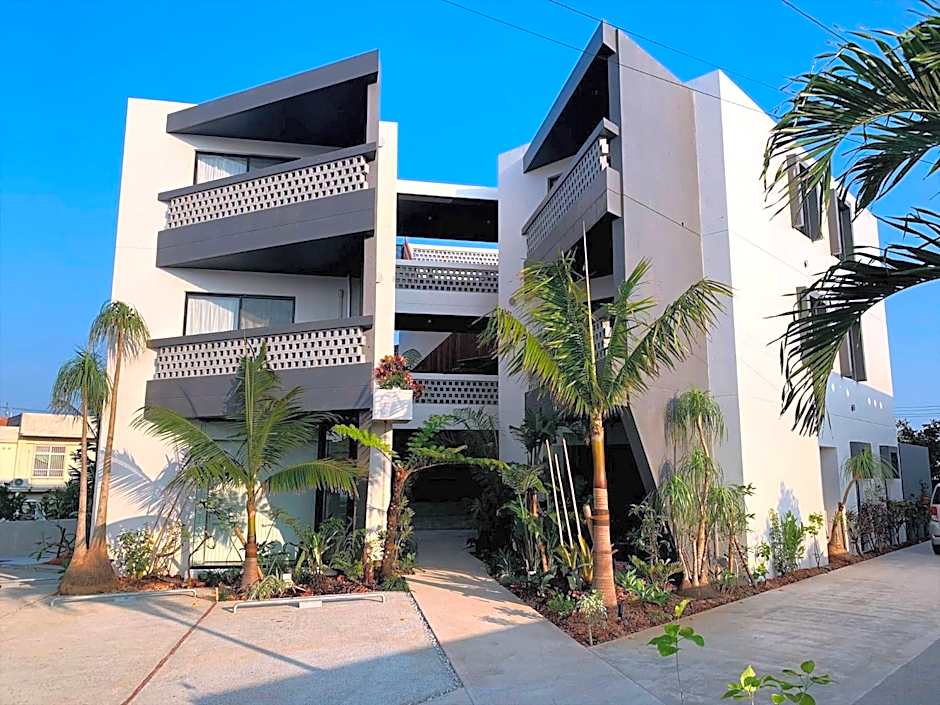 Yomitan Condhotel ND