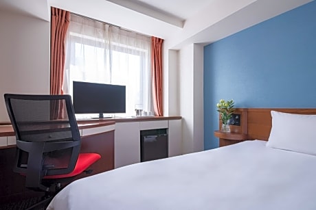 Standard Double Room with Early Check-in 13:00 and Late Check-out 13:00- Non-Smoking
