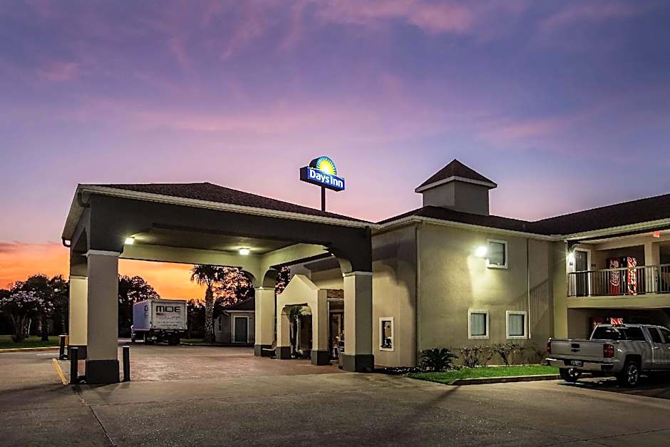 Days Inn by Wyndham Sulphur LA