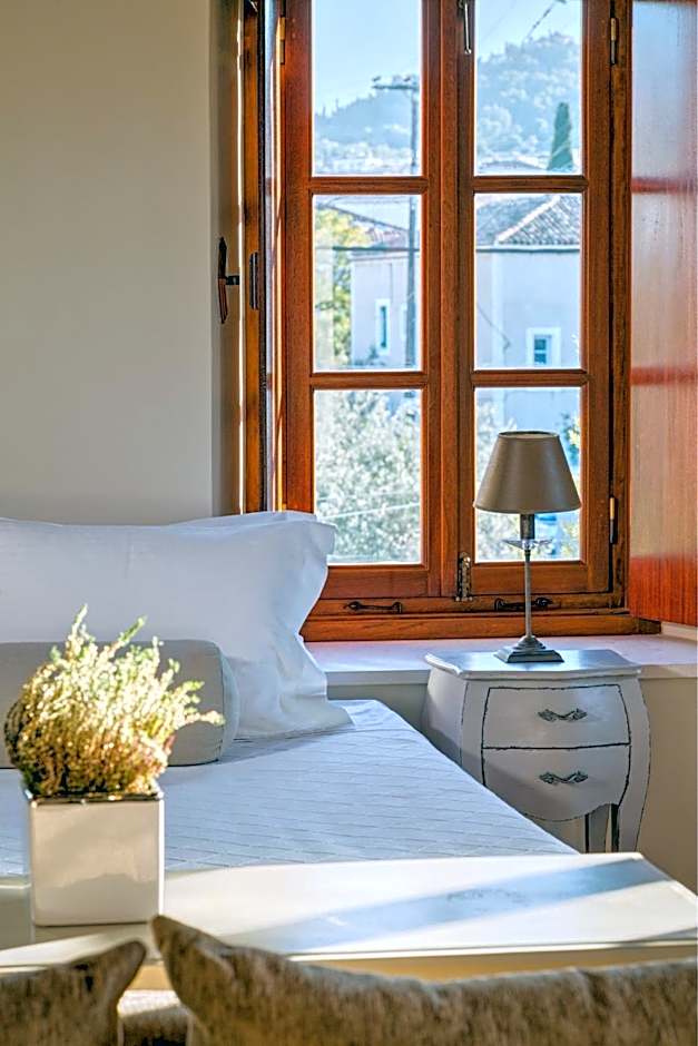 Mare Monte Luxury Suites