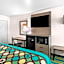 Super 8 by Wyndham Pleasanton