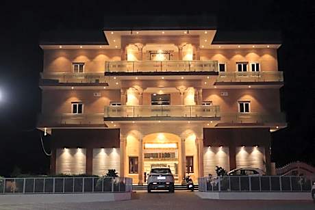 BHAWANA PALACE HOTEL