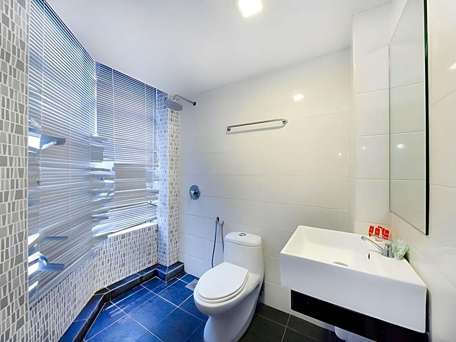 Iris Hotel