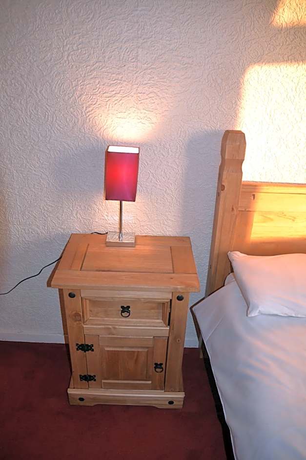 Camelot Seafront Hotel