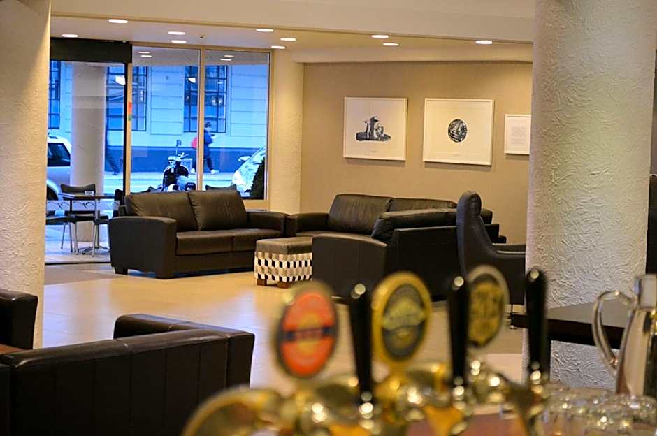 West Plaza Hotel