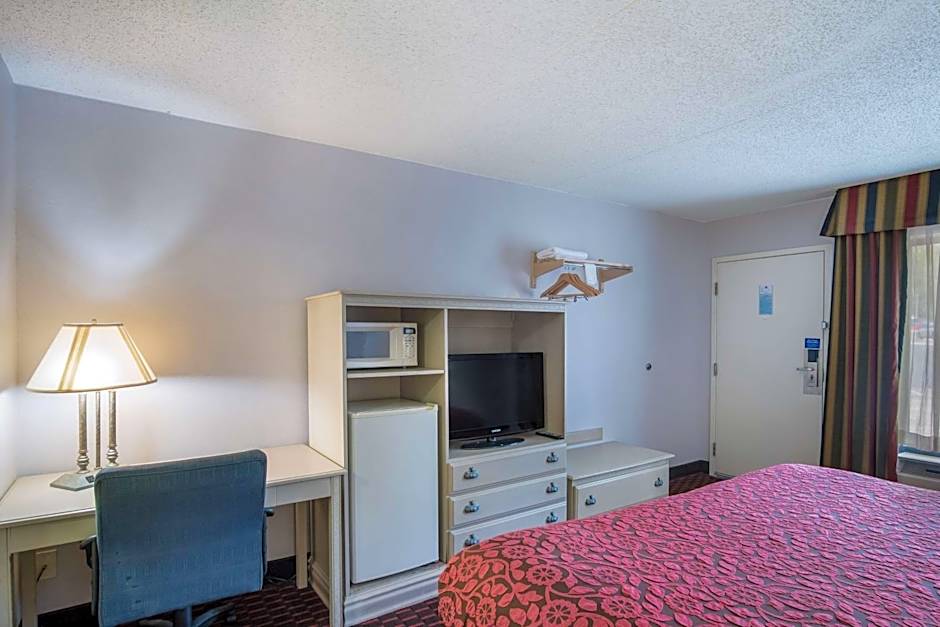 Motel 6-London, KY