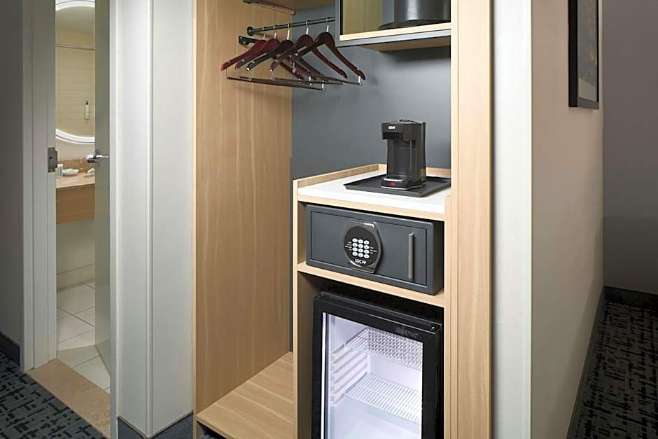 Fairfield Inn & Suites by Marriott Montreal Airport