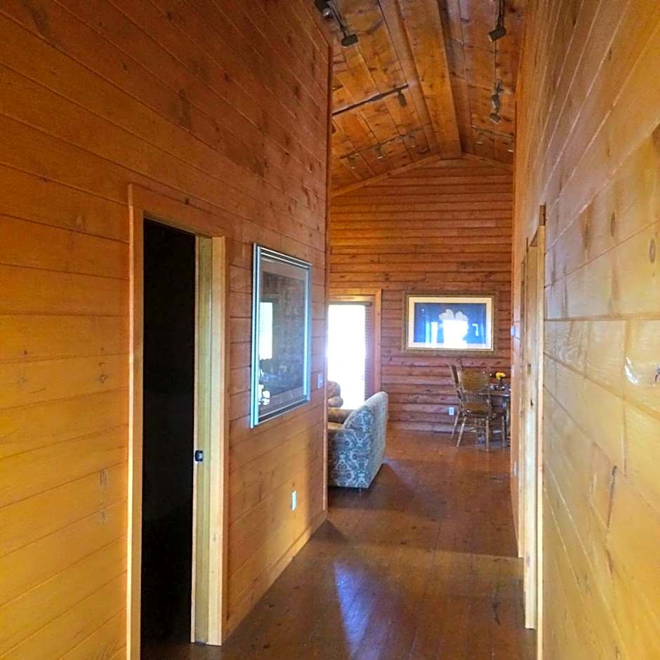 The Smoke House Lodge and Cabins