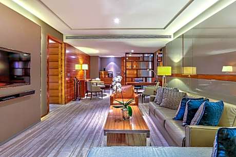 Executive King Suite