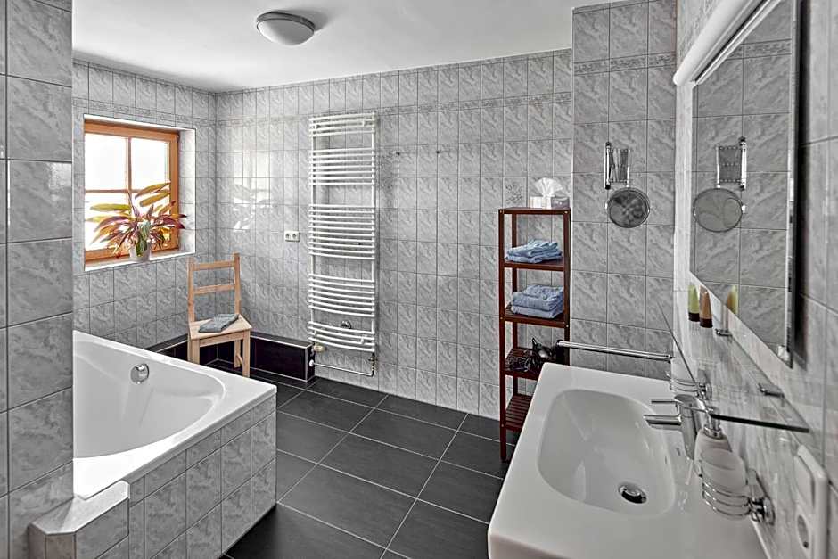 Hotel Garni Alte Säge Ruhpolding inkl Chiemgaukarte