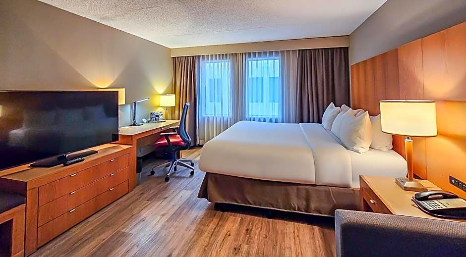 iHOTEL & Conference Centre Red Deer