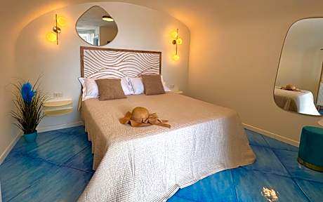 Two-Bedroom Apartment with Terrace and Sea View