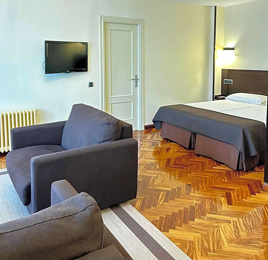 Hotel-Apartamentos La Arquera