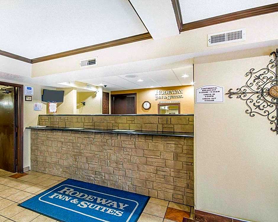 Rodeway Inn & Suites Madison East