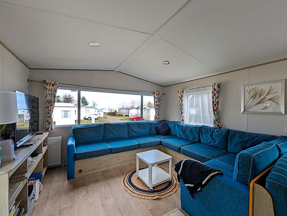 Abi static caravan close to Edinburgh