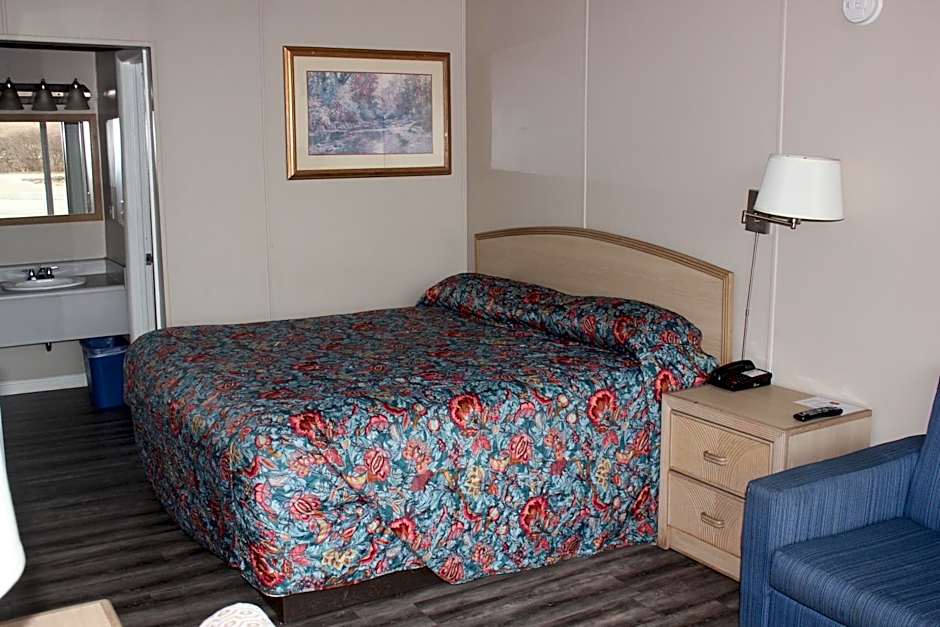 Red Carpet Inn - Louisville