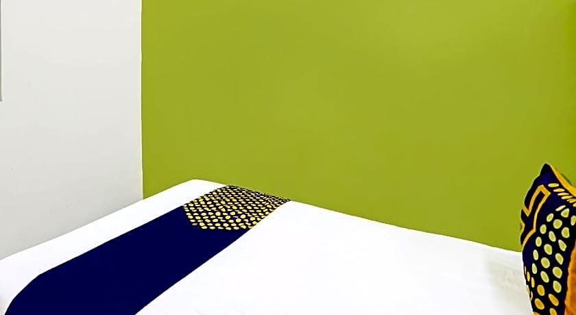 SPOT ON 91716 Kost Yy Syariah