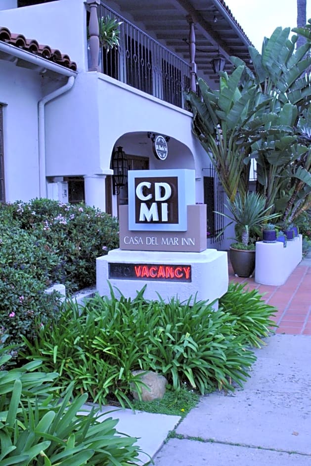 Casa Del Mar Inn