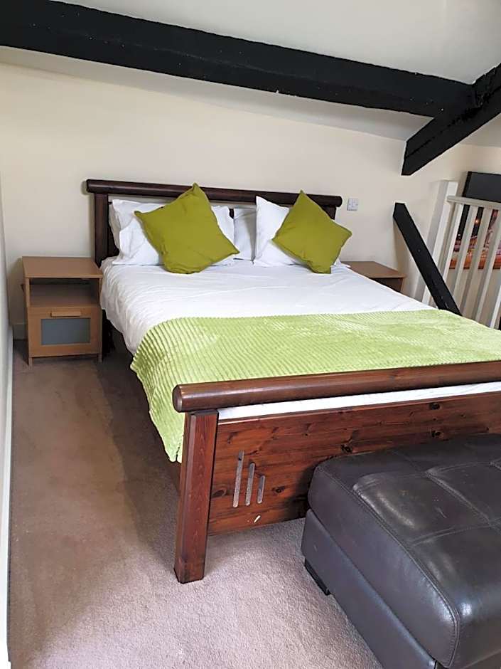 The Garden Bar Rooms