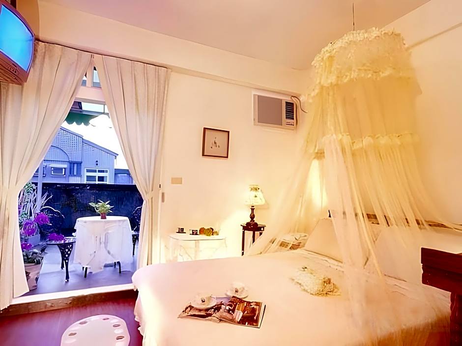E E Home – Wujie, WV