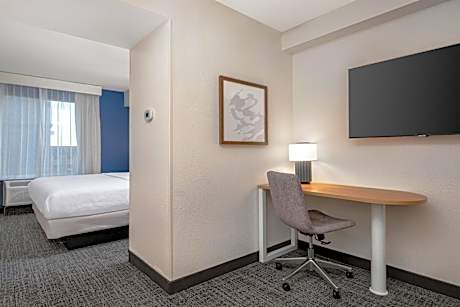 King Room with Sofa Bed - Non-Smoking