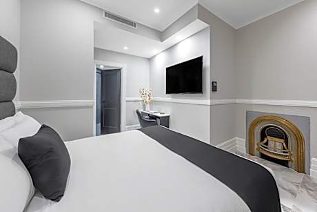 King Deluxe Standard with Spa Bath