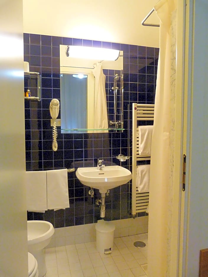 Hotel Centrale Byron