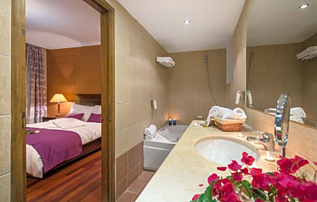 Premium Three-Bedroom Villa with Private Pool & Sea View