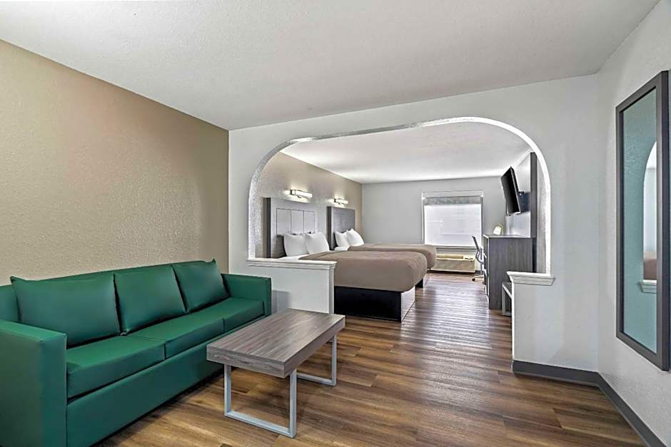 Quality Inn & Suites Biloxi - Ocean Springs